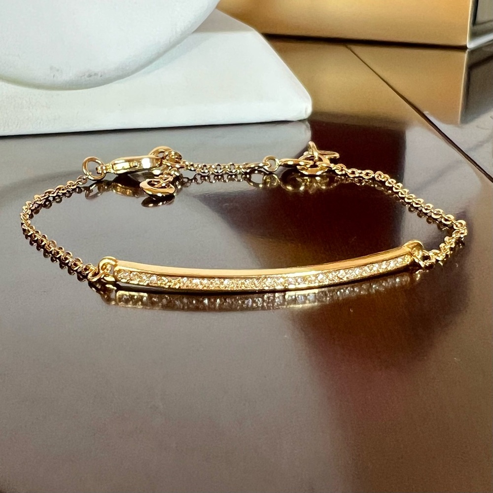 Chloe + Isabel Pavé Curbed Bar Bracelet